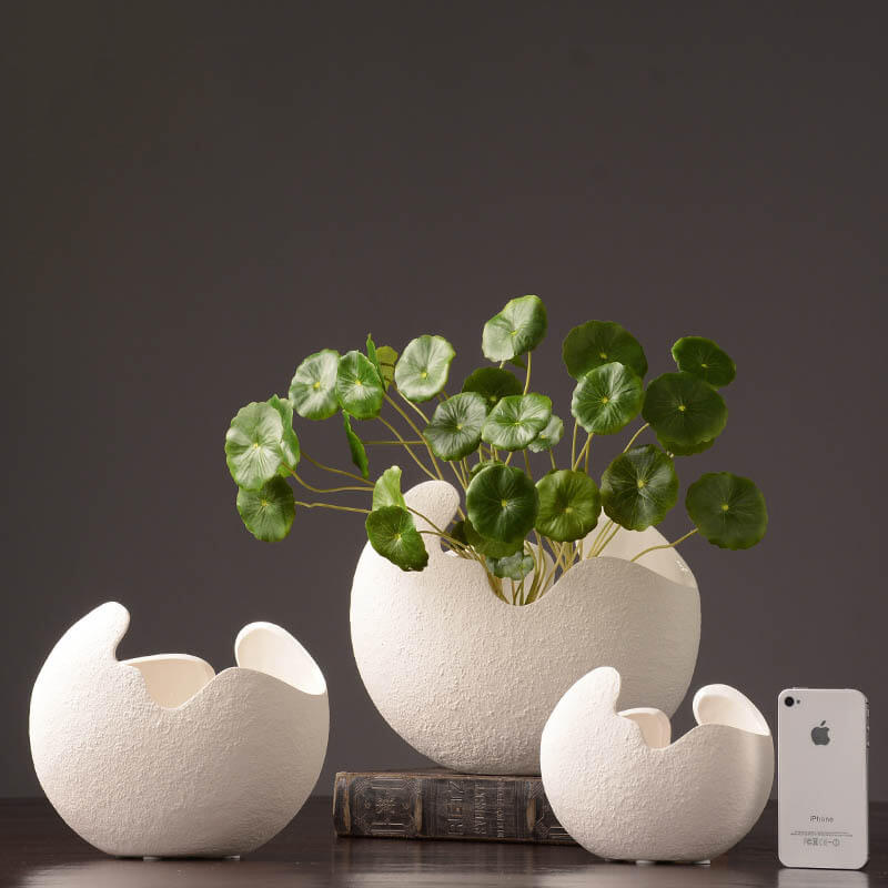 Cache-pot en céramique blanc coquille d'œuf