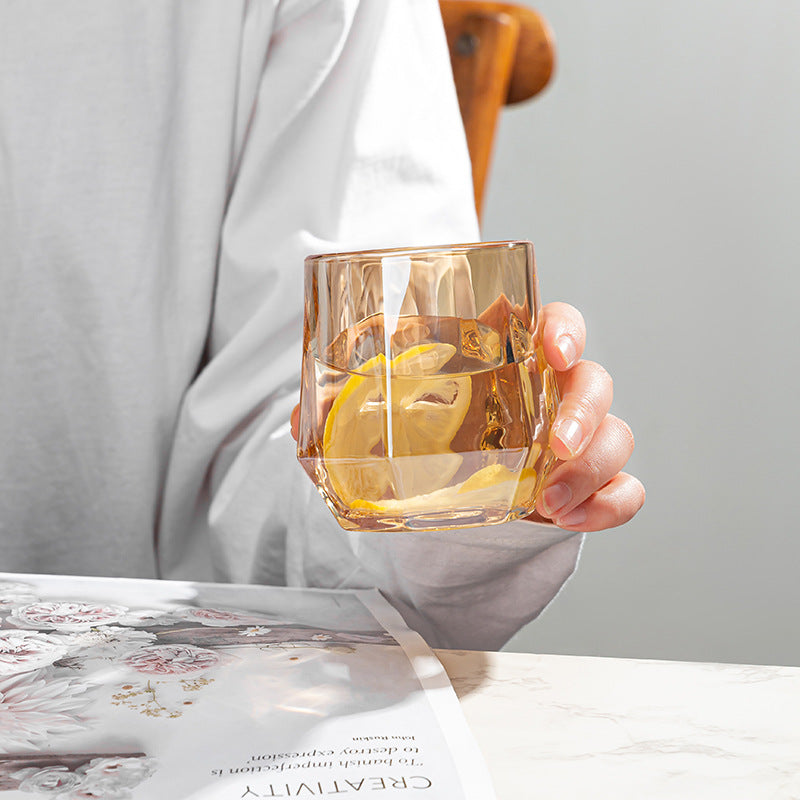 Coupe hexagonale en verre ambré