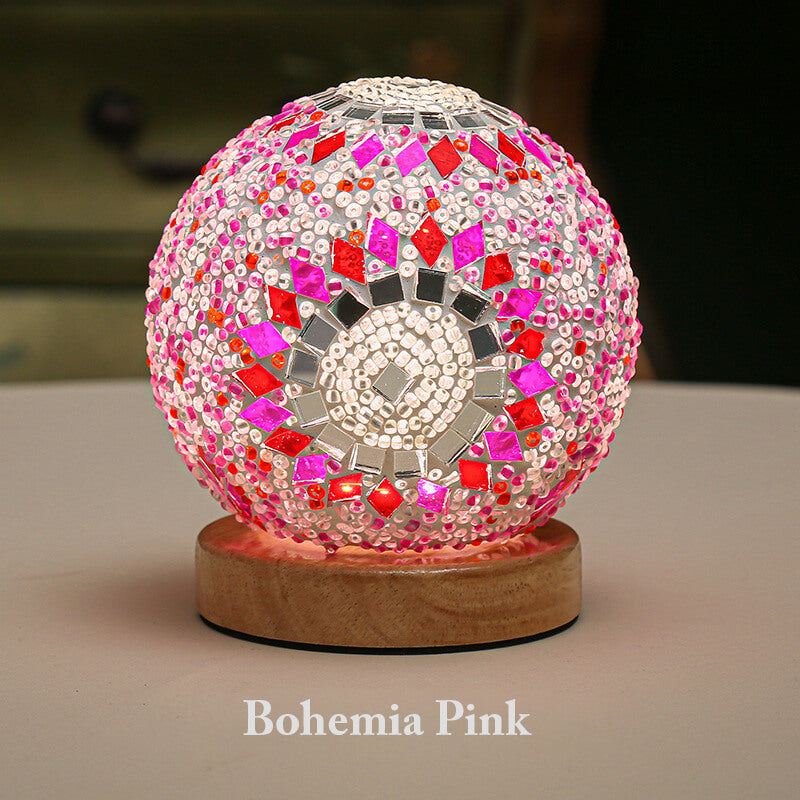 Kreative wiederaufladbare Tischlampe aus Glas im Böhmischen Stil