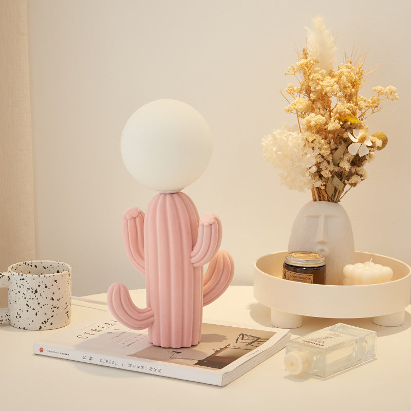Tischlampe aus Kunstharz mit Kaktusmotiv