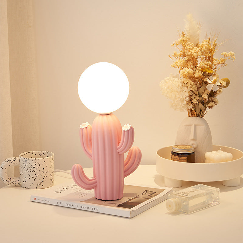 Tischlampe aus Kunstharz mit Kaktusmotiv