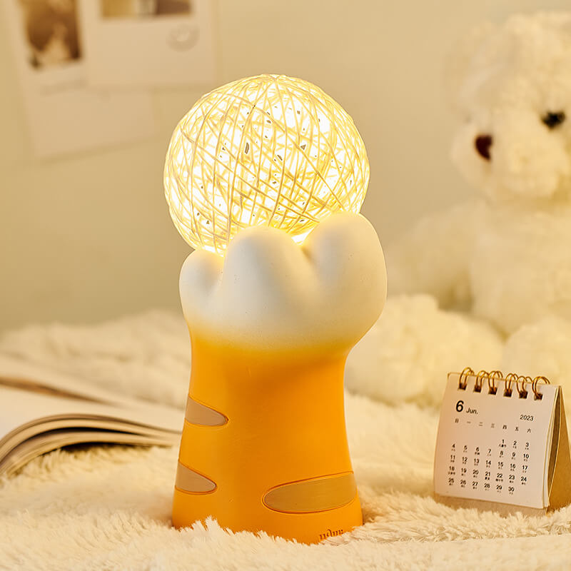 Cat Claw Sepak Takraw Ball Lamp