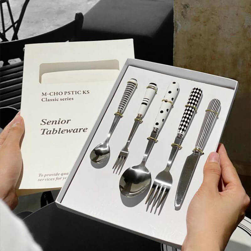Service de table classique