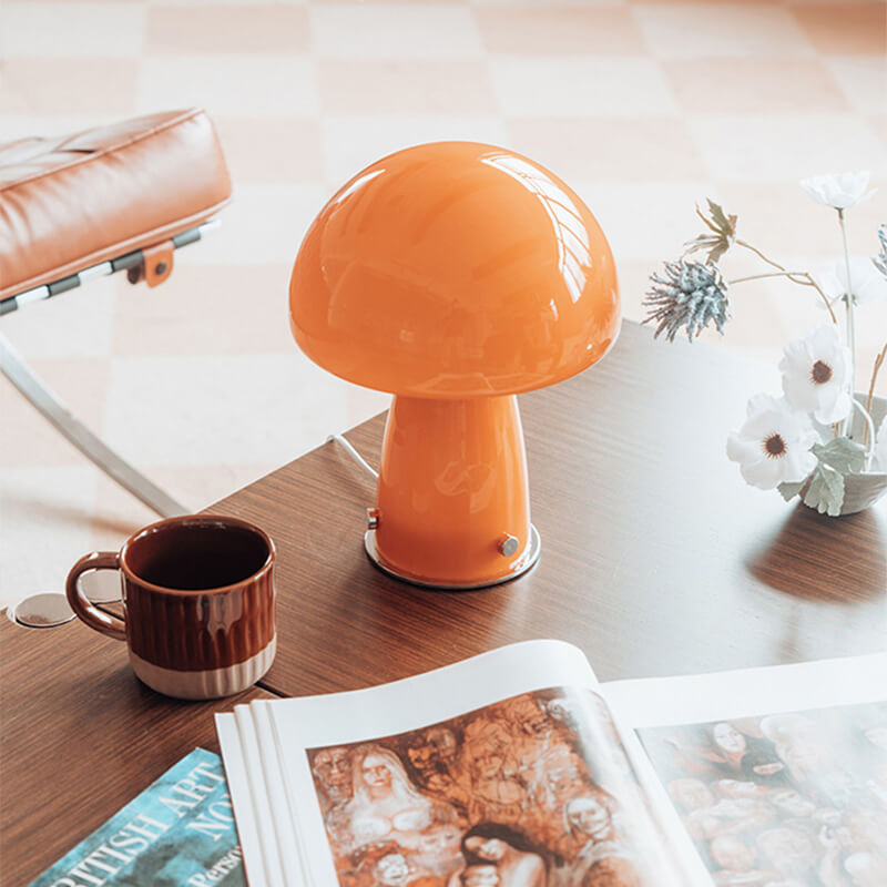 Lampe de table créative en forme de champignon