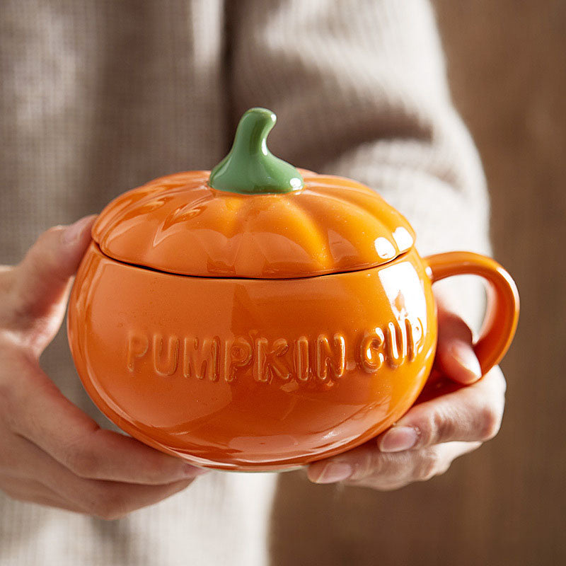 Tasse créative en céramique en forme de citrouille