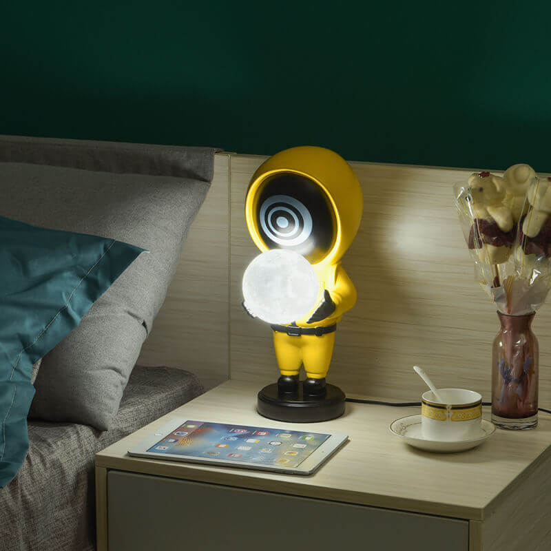 Kreative Mond-Schreibtischlampe