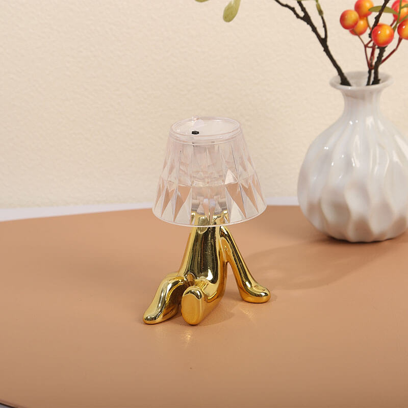 Lampe de table créative en forme de statuette