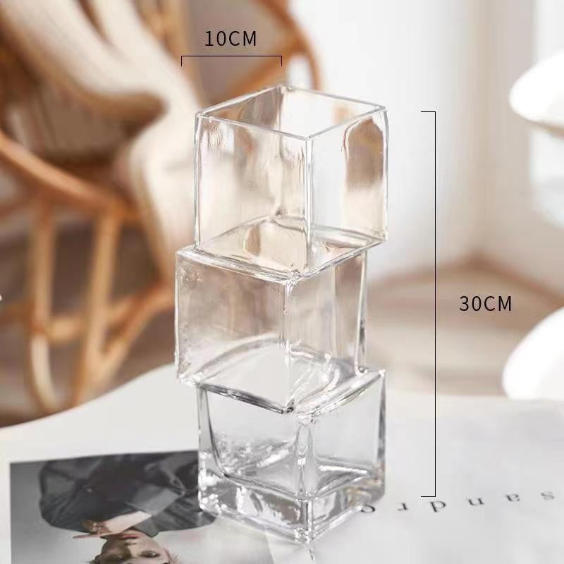 Vase carré en verre disloqué