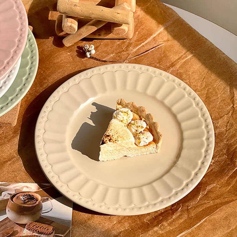 Embossed Simple Ceramic Dinner Plate