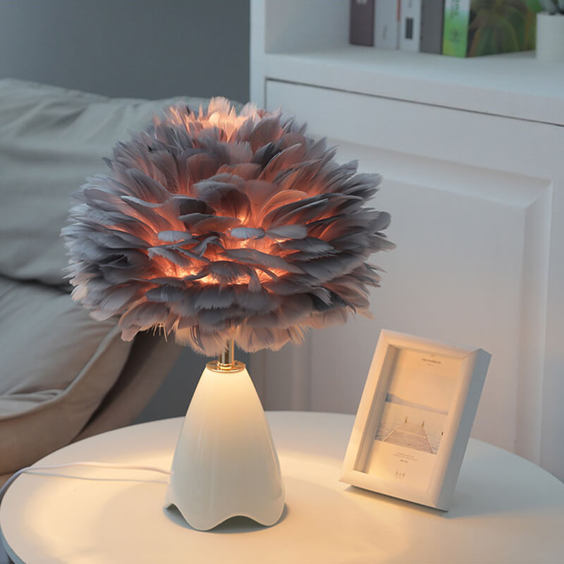 Lampe de table en verre à plumes