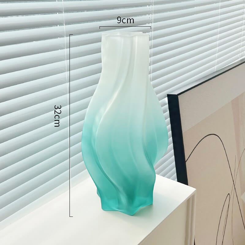 Vase en verre dépoli