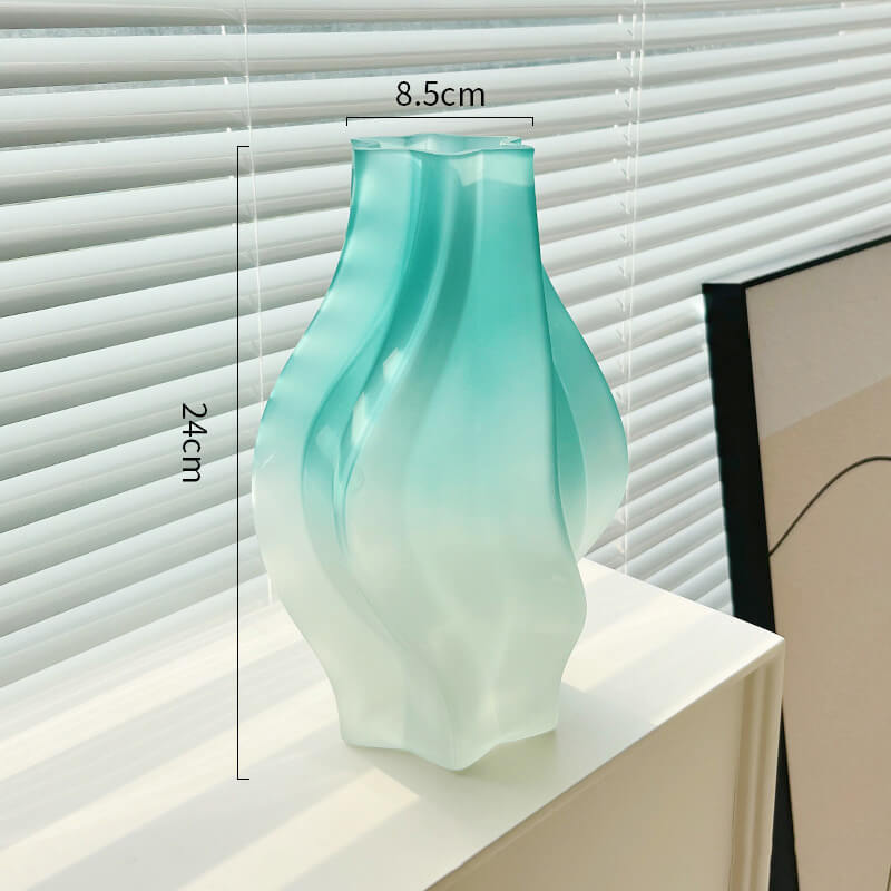 Vase en verre dépoli