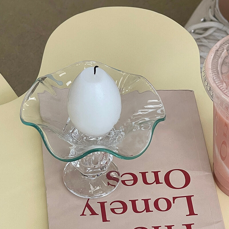 Bougeoir en verre ondulé