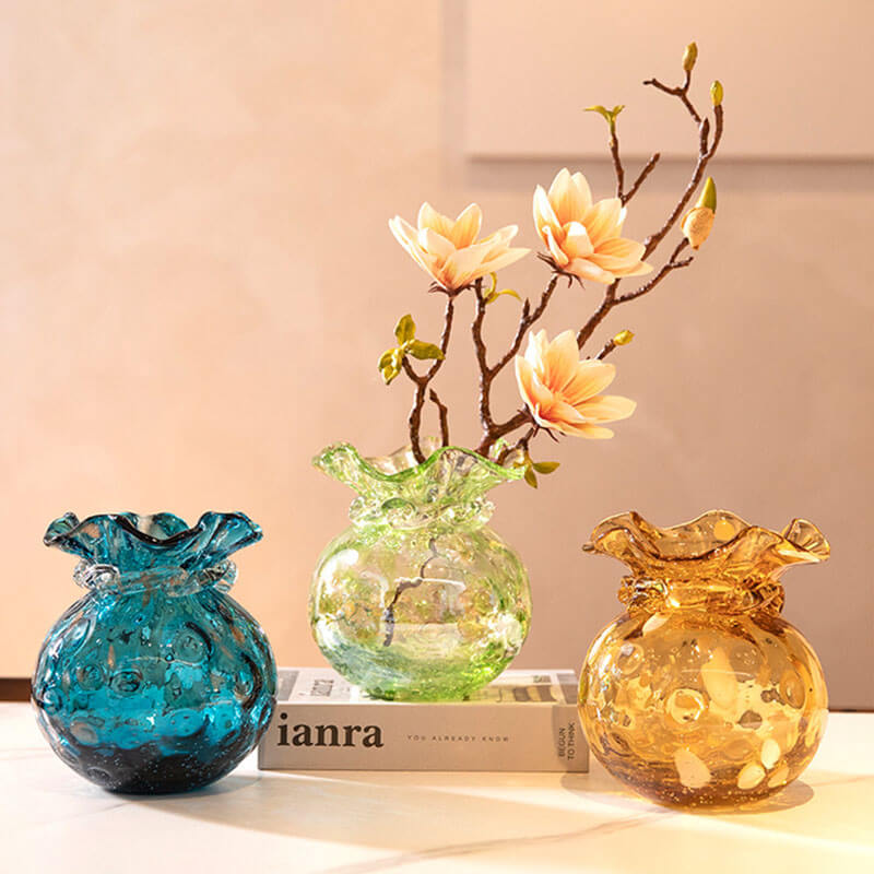 Vase porte-bonheur émaillé