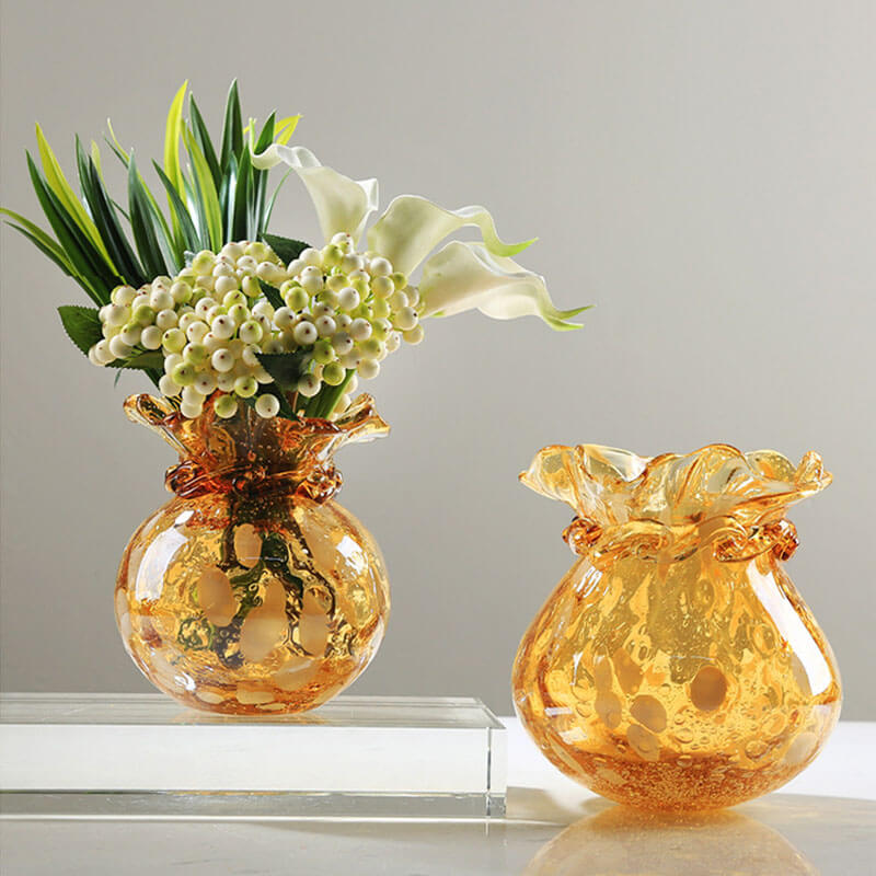 Vase porte-bonheur émaillé