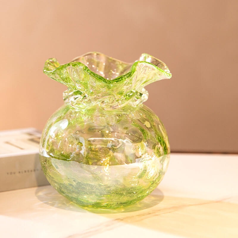 Vase porte-bonheur émaillé