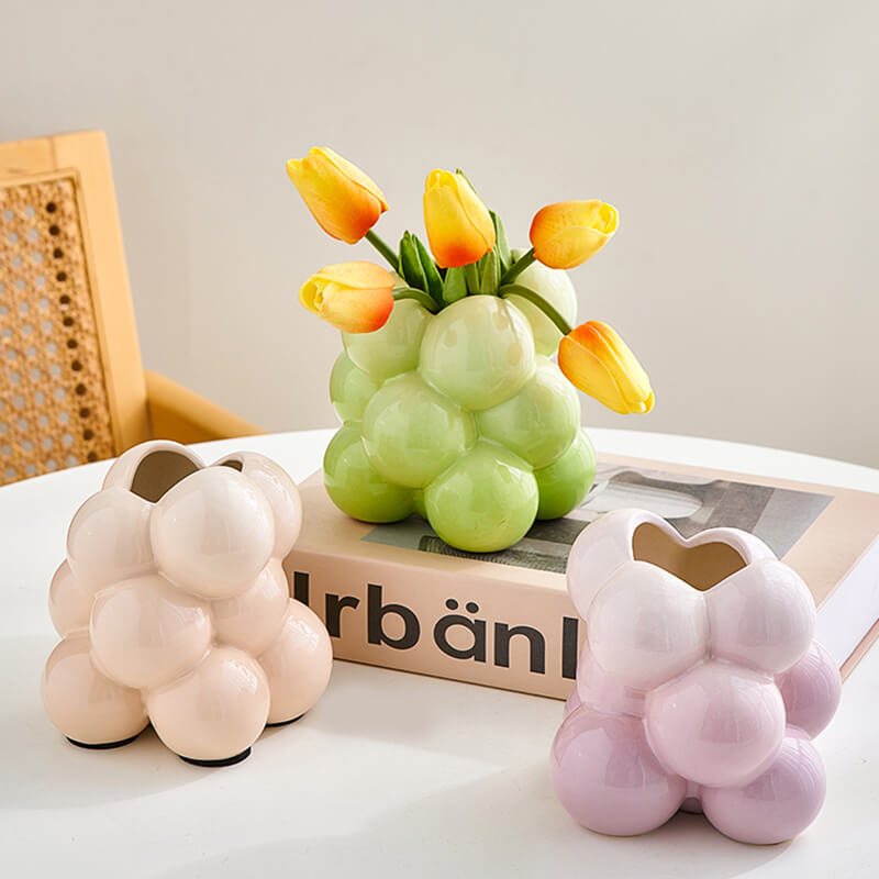 Vase en céramique en forme de boule de raisin