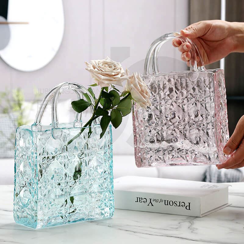 Vase en verre pour sac à main