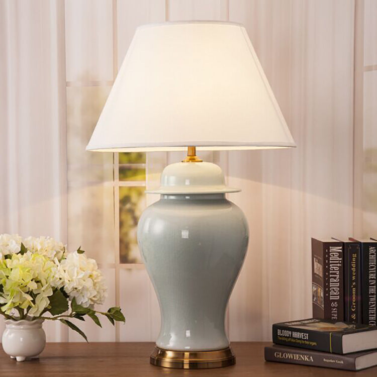 Light Luxury Ceramic Table Lamp
