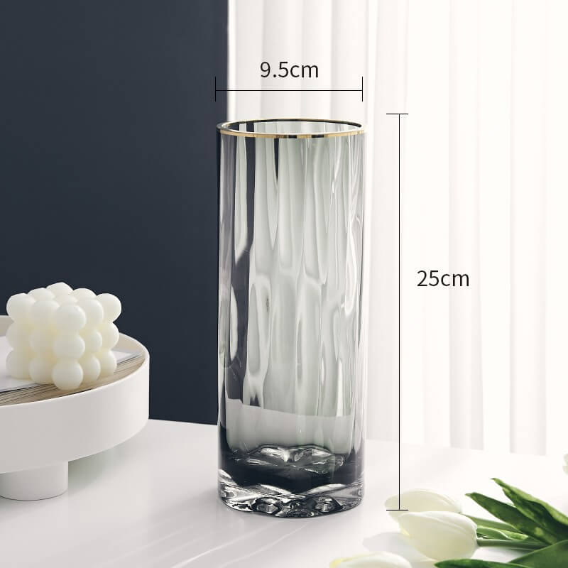 Vase en verre simple et léger de luxe