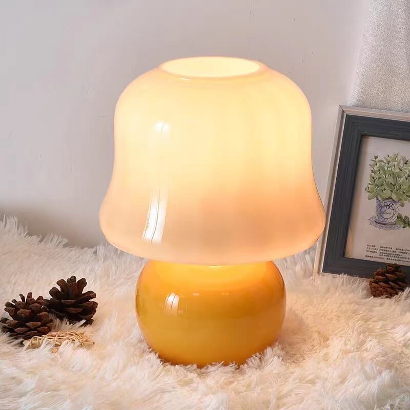 Lampe de table en forme de champignon