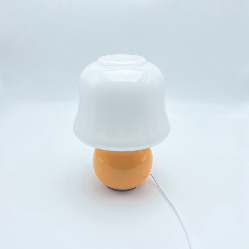 Lampe de table en forme de champignon
