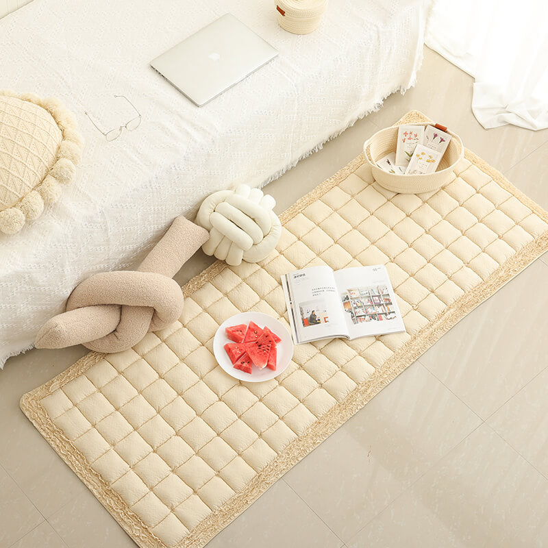 Pleated Macrame Grid Rug