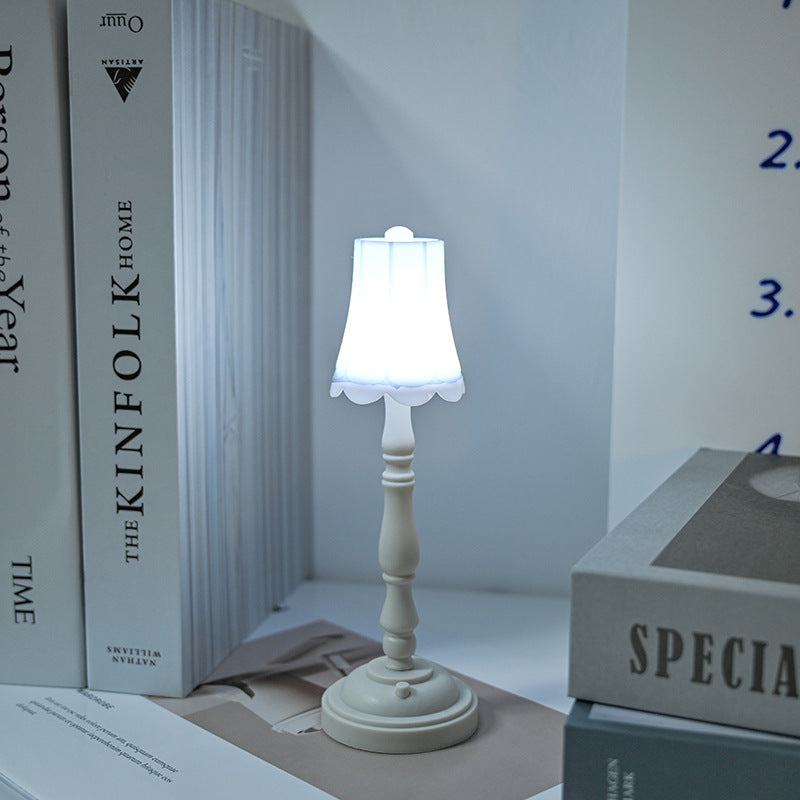 Mini Retro Kleine Tischlampe