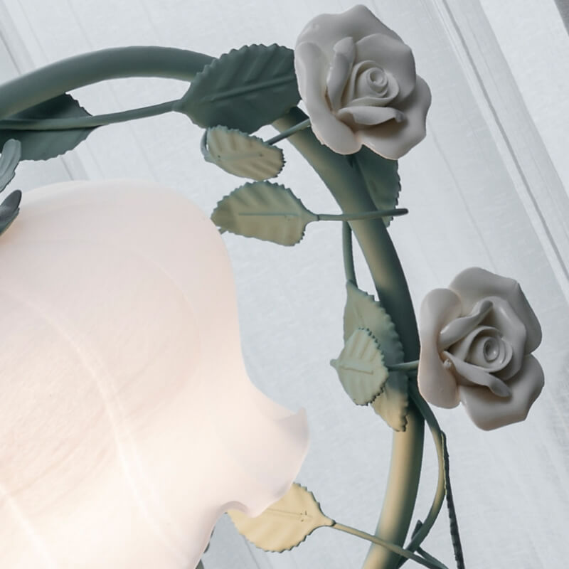 Romantische Blumentischlampen