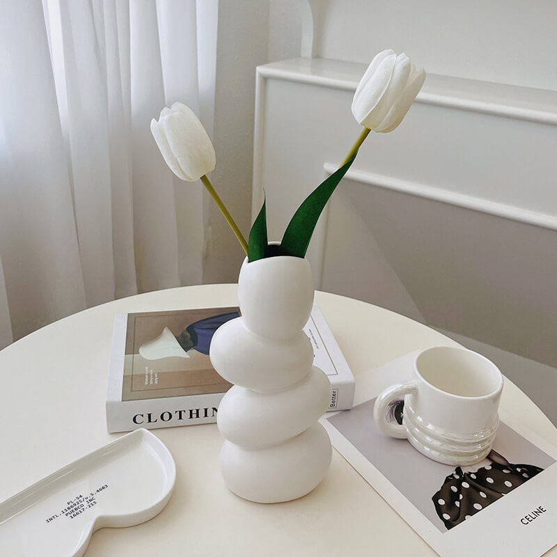 Vase en céramique en forme de galet