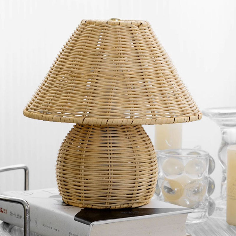 Simple Bamboo Table Lamp