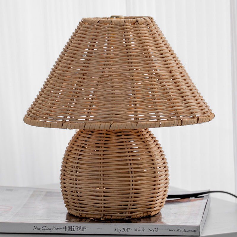 Simple Bamboo Table Lamp