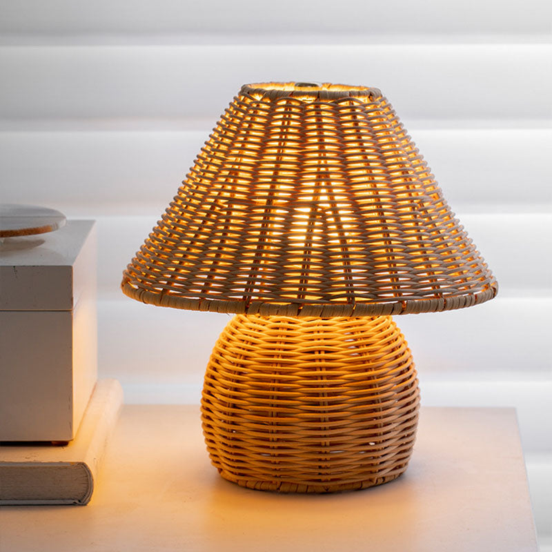 Simple Bamboo Table Lamp