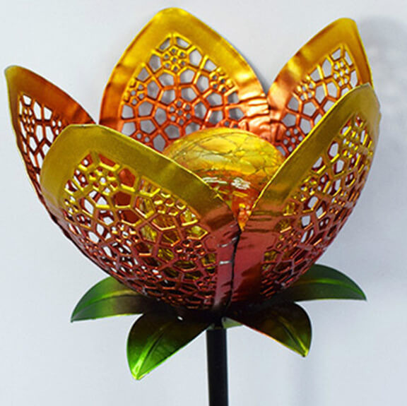 Solar Iron Flower Outdoor Decorative Light