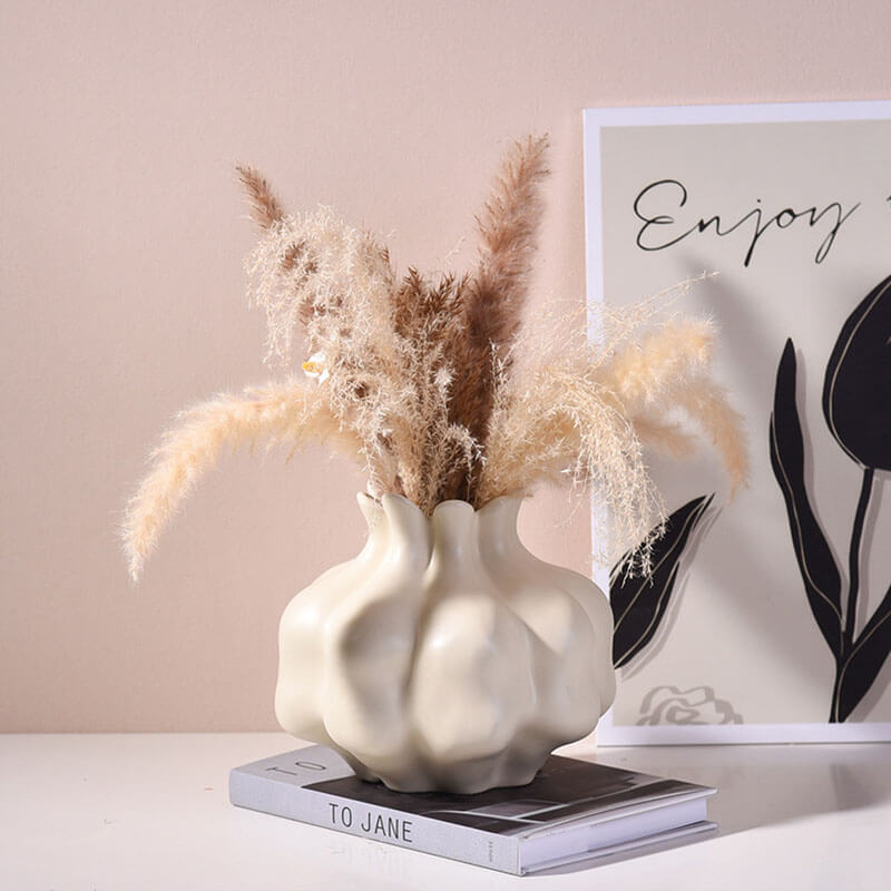 Vase en céramique de couleur unie crème
