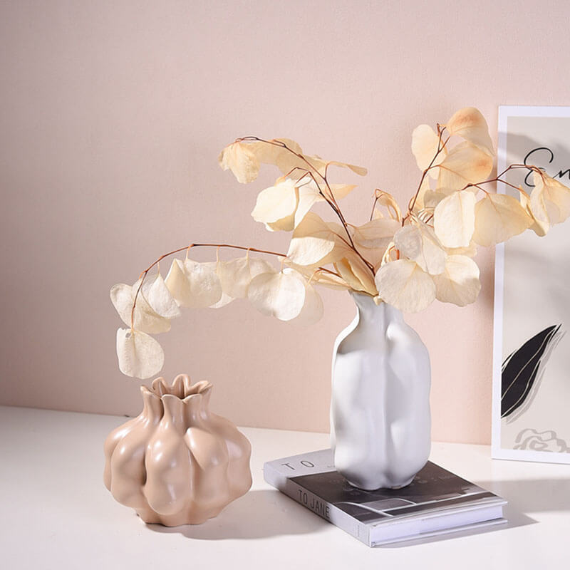 Vase en céramique de couleur unie crème