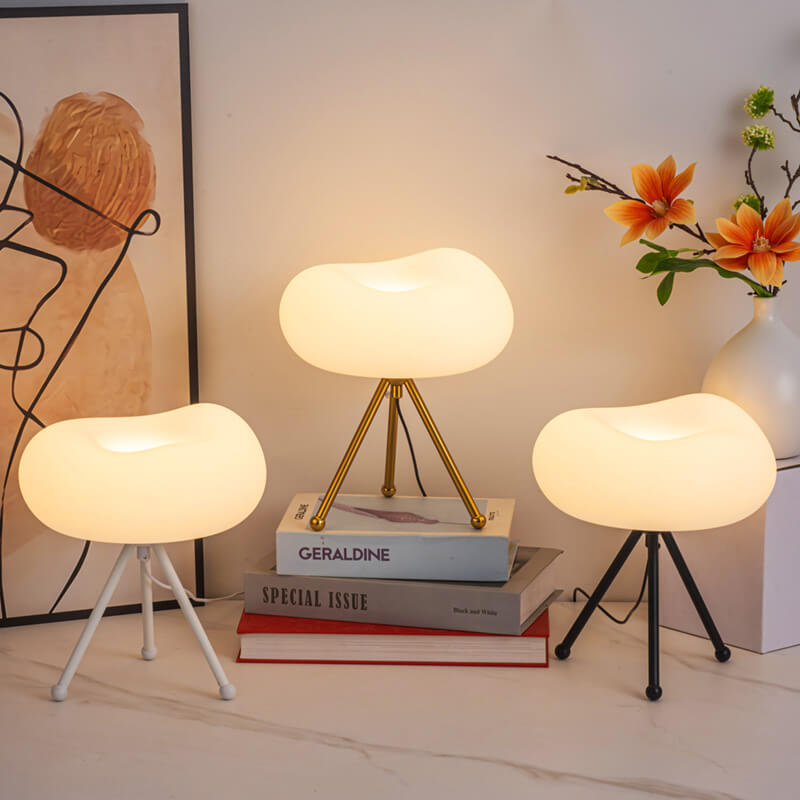 Triangular Bracket Table Lamp