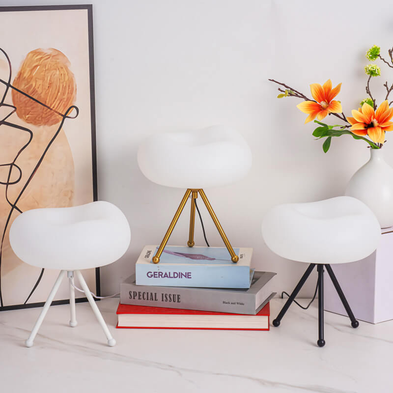 Triangular Bracket Table Lamp