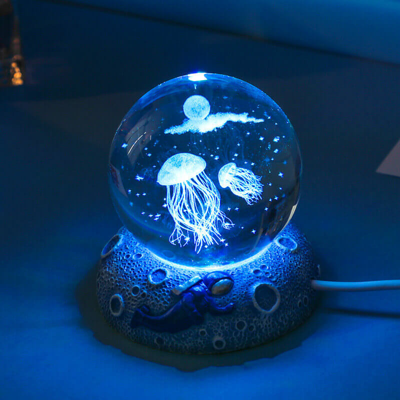 Veilleuse boule de cristal du monde sous-marin