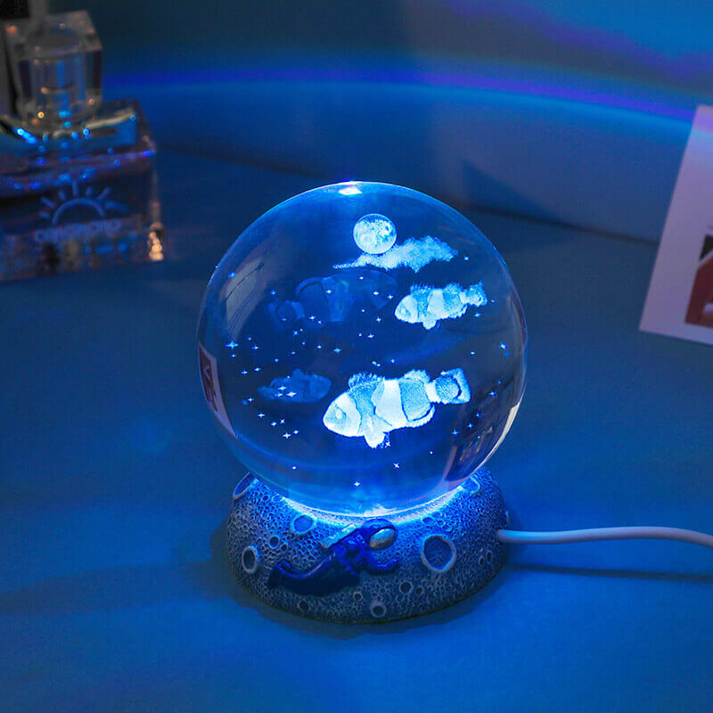 Veilleuse boule de cristal du monde sous-marin
