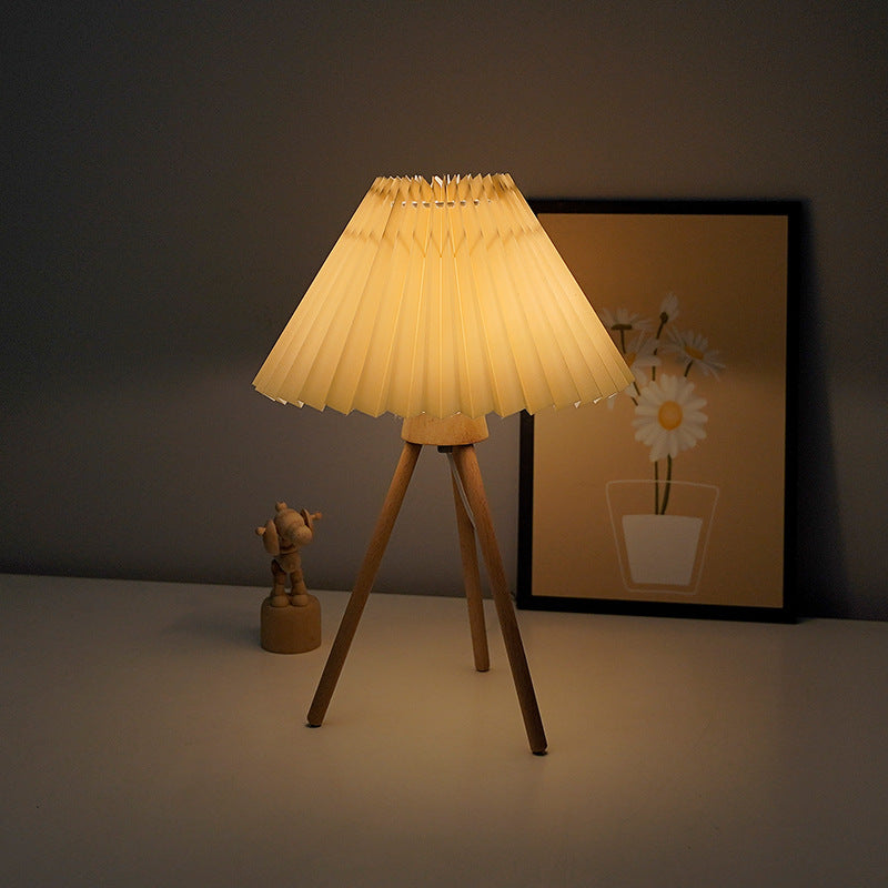 Vintage Pleated Table Lamp