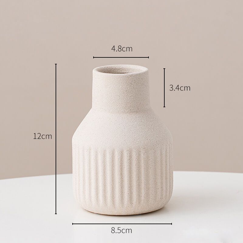 Vase en céramique à rayures simples
