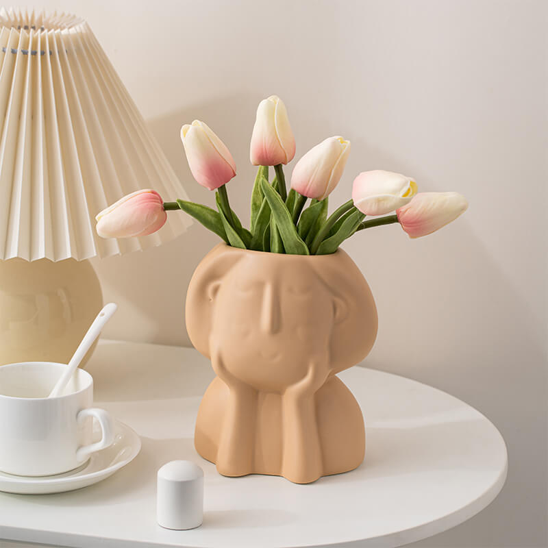 Vase en céramique Cheek Girl