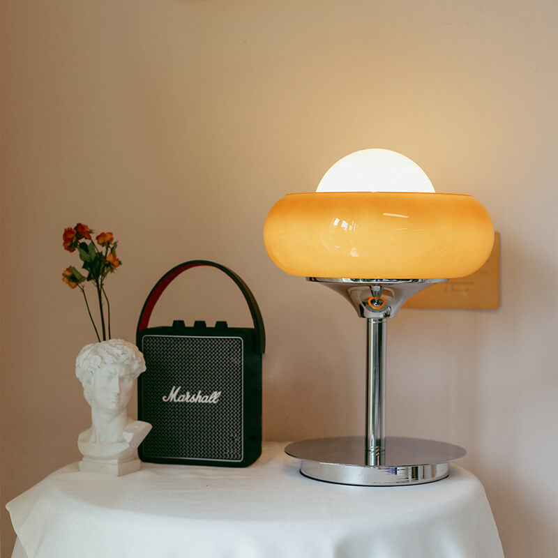 Lampes de table en verre à tarte aux œufs