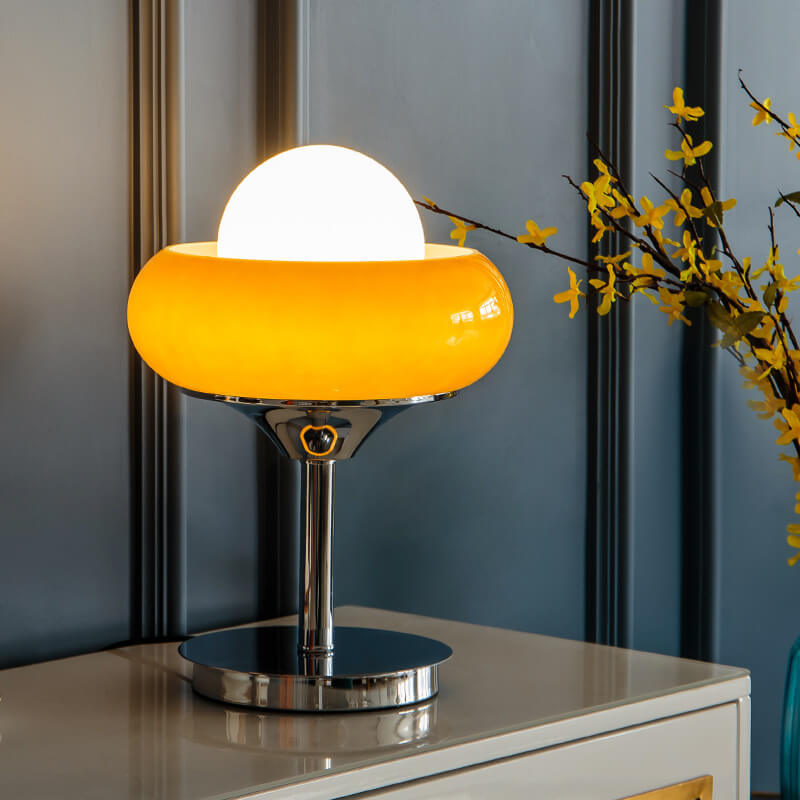 Lampes de table en verre à tarte aux œufs