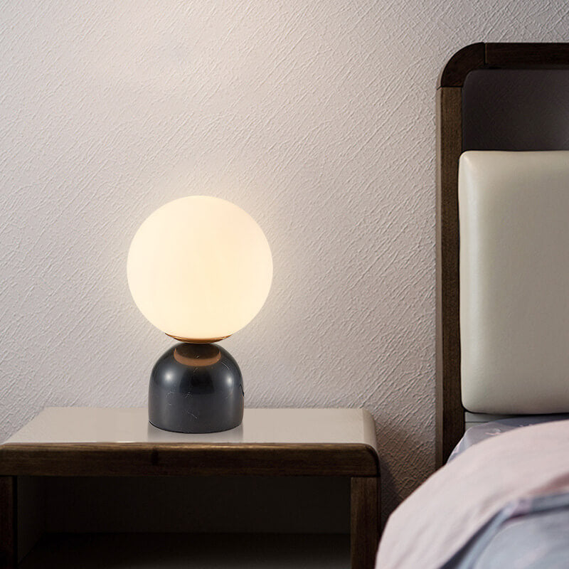 Lampe de table en forme de boule de marbre