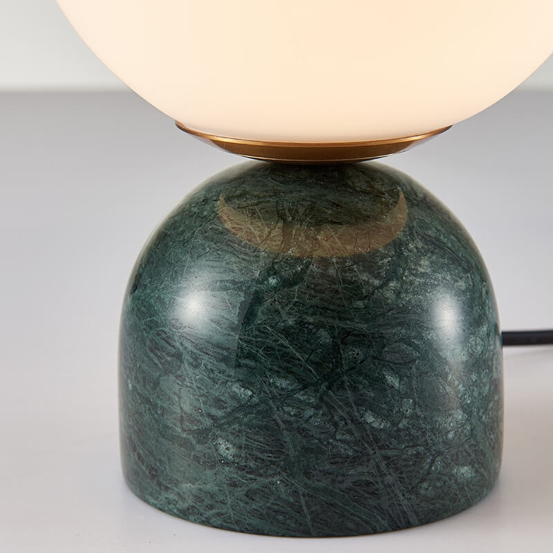 Lampe de table en forme de boule de marbre
