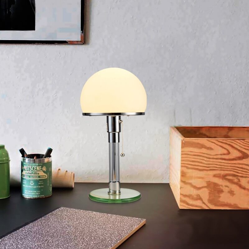 Lampe de table en verre de style médiéval