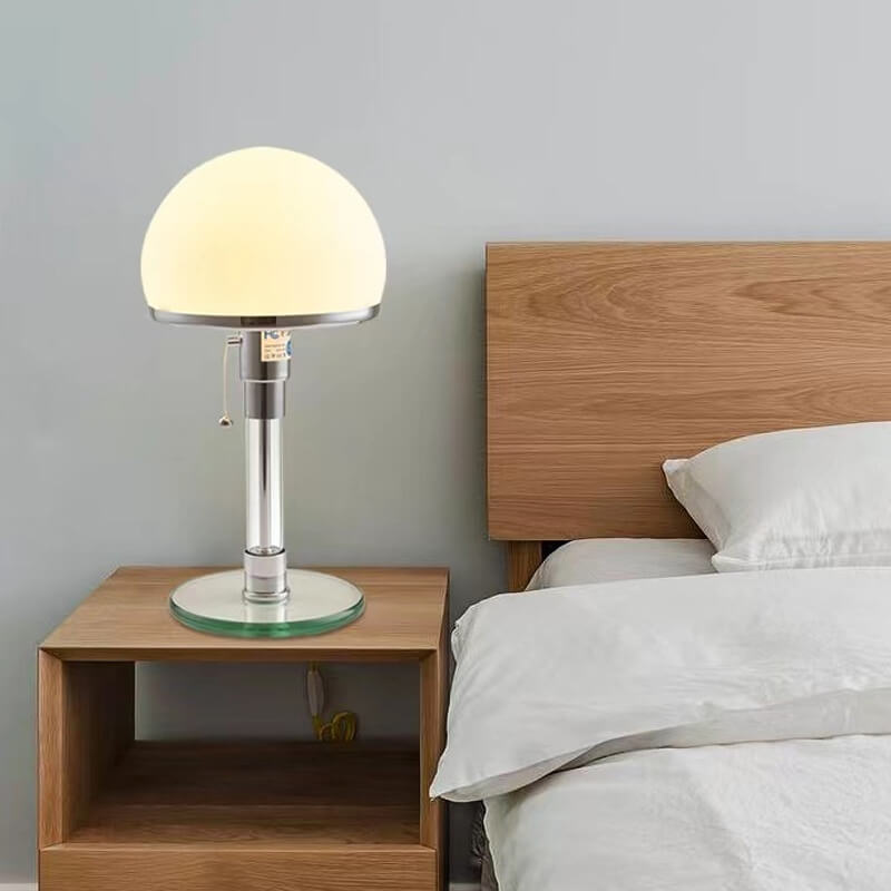 Lampe de table en verre de style médiéval