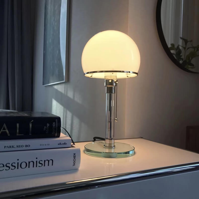 Lampe de table en verre de style médiéval
